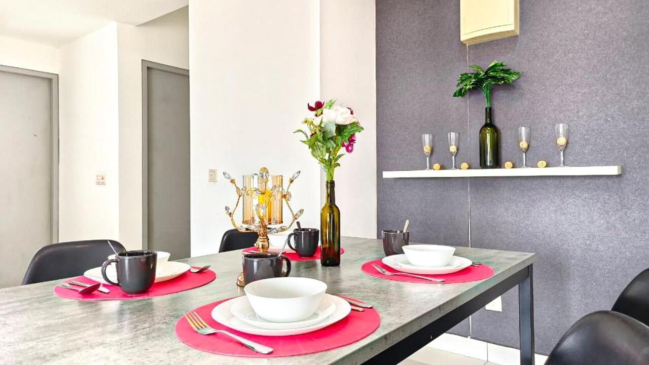 Tebrau Southkey Midvalley Apartment *